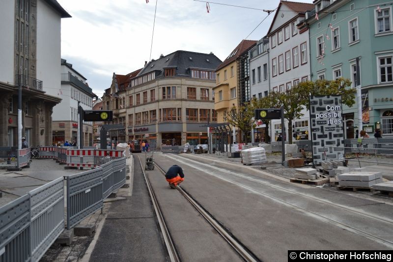 Die letzten Arbeiten werden in Bereich der Haltestelle Fischmarkt erledigt. Bild: Die letzten Arbeiten werden in Bereich der Haltestelle Fischmarkt erledigt.