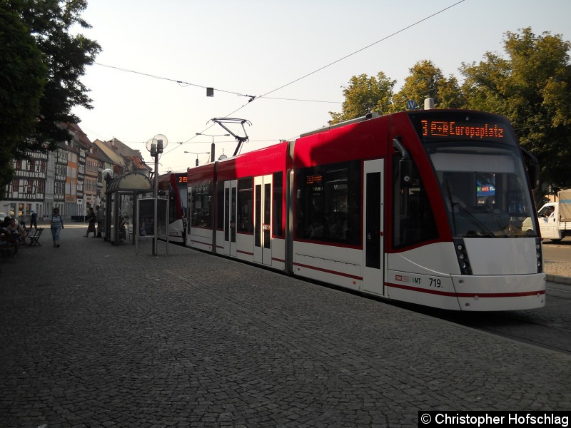 Bild: Haltestelle Domplatz Süd als Linie 3.