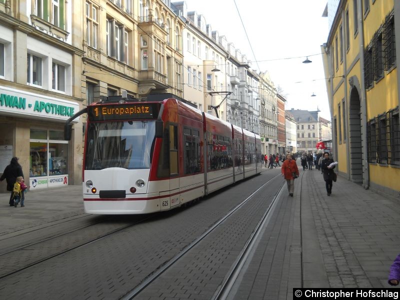 Bild: TW 625 in der Bahnhofstraße auf der Linie 1 zum Europaplatz.