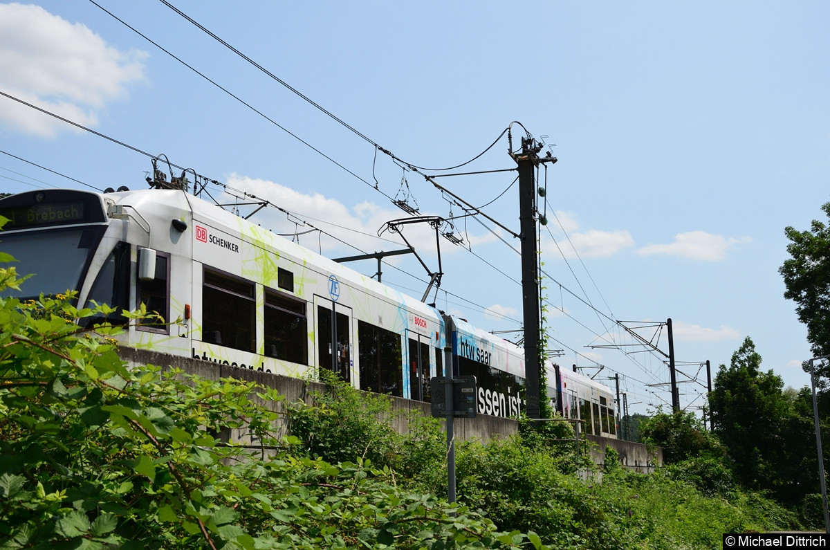 Bild: 1024 zeigt uns, dass der Bügel für den Wechsel nicht abgeklappt wird. Der Systemwechsel wird mit Schwung durchfahren.