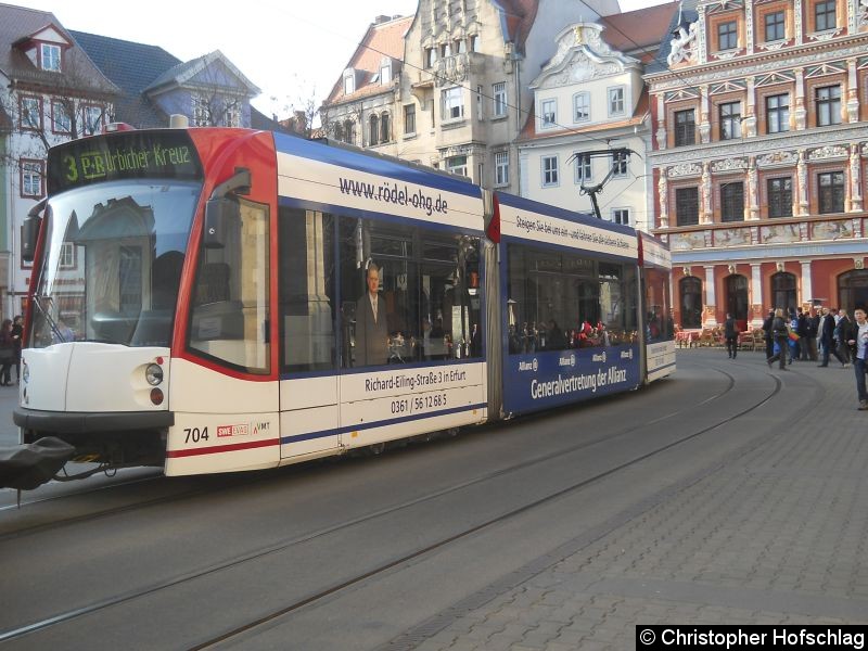 Bild: TW 704 am Rathaus.