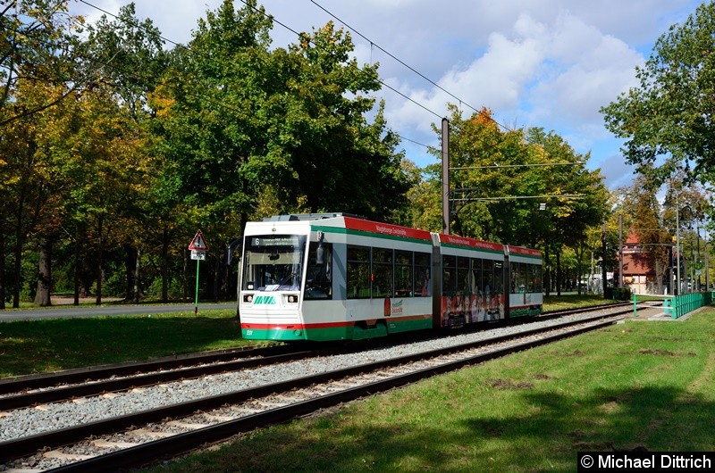 Bild: 1331 als Linie 6 bei der Abfahrt von der Endstelle Herrenkrug. 
Er musste dem historischen Wagen 413 hinter her fahren.