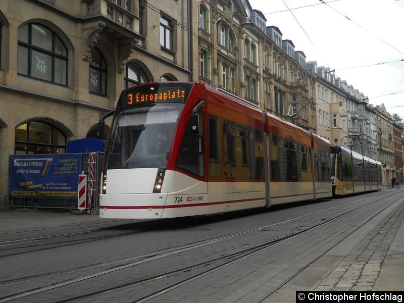 Bild: TW 724+644 auf der Linie 3 kommt aus der Bahnhofstraße.