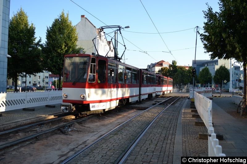 Bild: TW 495+405 am Huttenplatz