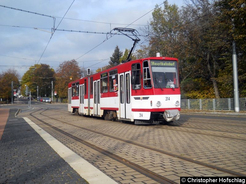 Bild: TW 314 am Hauptbahnhof.
