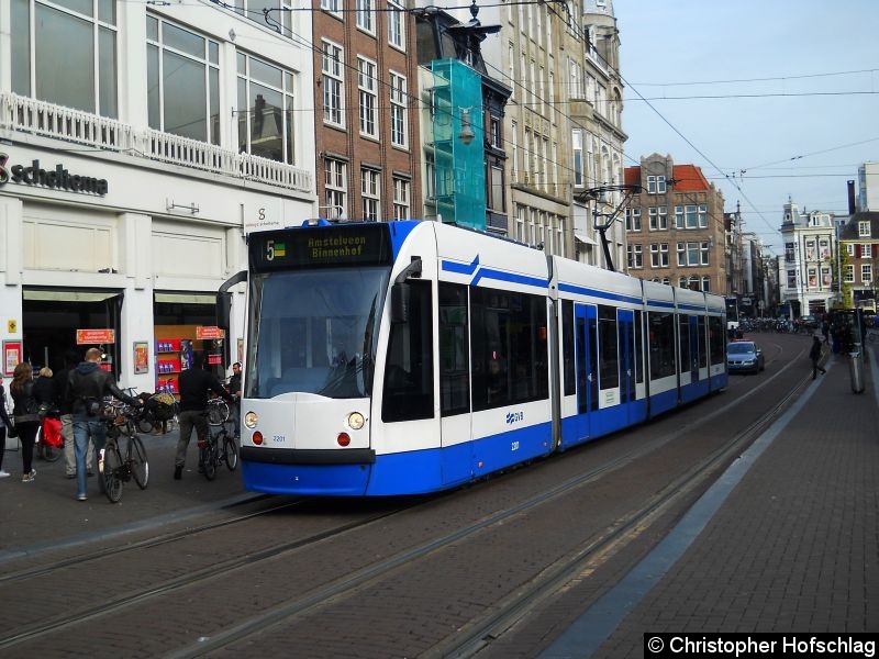 Bild: An der Haltestelle Konigsplein.