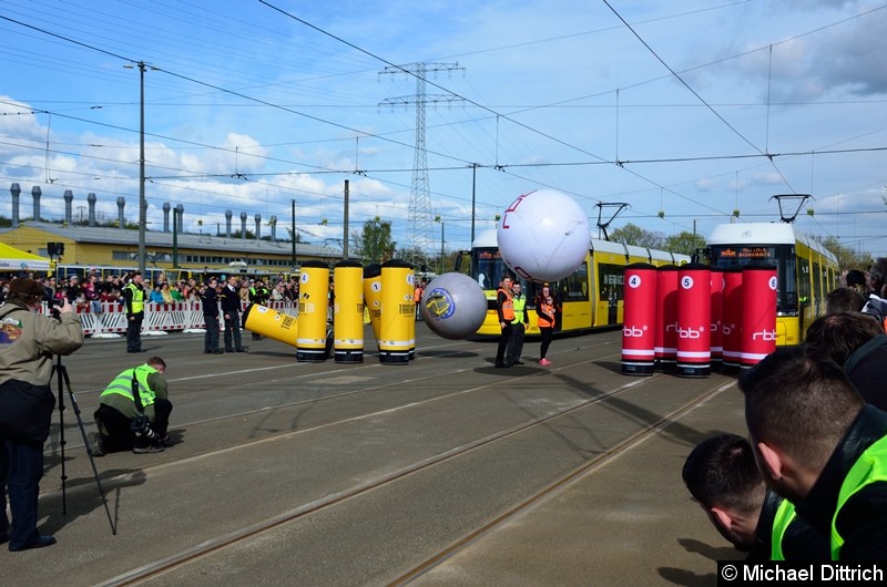 Bild: Der Berlin Tram-Bowling Cup.