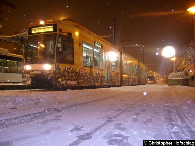 Bild: TW 601 in Rieth auf der Linie 6.