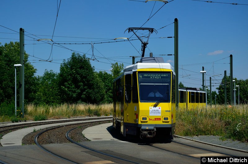 Bild: 7057 + 7058 in Falkenberg in der Wendeschleife.