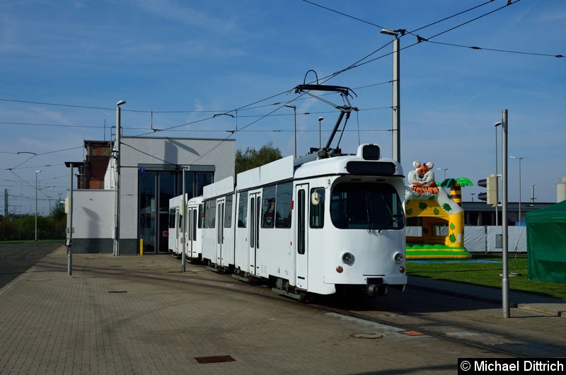 Bild: 7759 mit einem Beiwagen auf dem Betriebshof Straßenbahn.