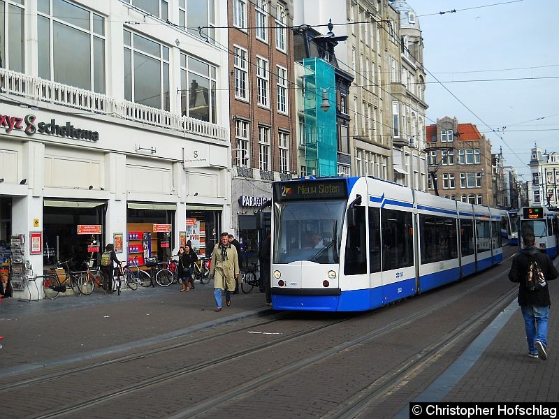 Bild: An der Haltestelle Konigsplein.