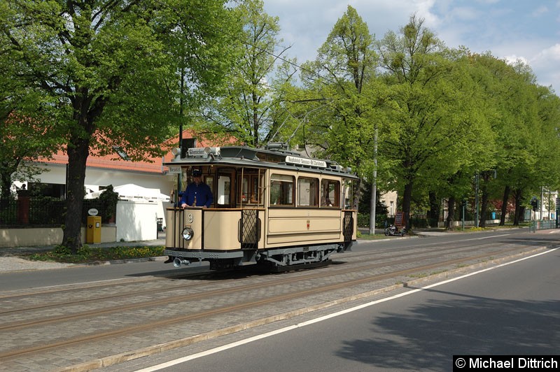 Bild: Wagen 9 in Höhe der ehem. Haltestelle Menzelstr. beim Sonnenbad.