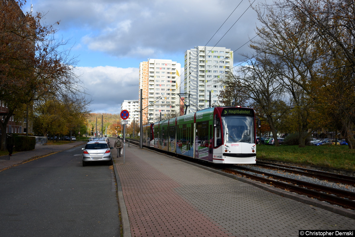 Tw 640+714 als Linie 5 am Karl-Reinmann-Ring (Roter Berg) in Richtung Hauptbahnhof.