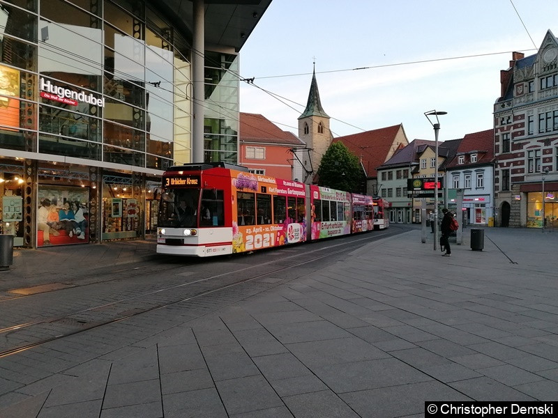 Bild: TW 606+611 als Linie 3 an der Haltestelle Anger, in Richtung Urbicher Kreuz.