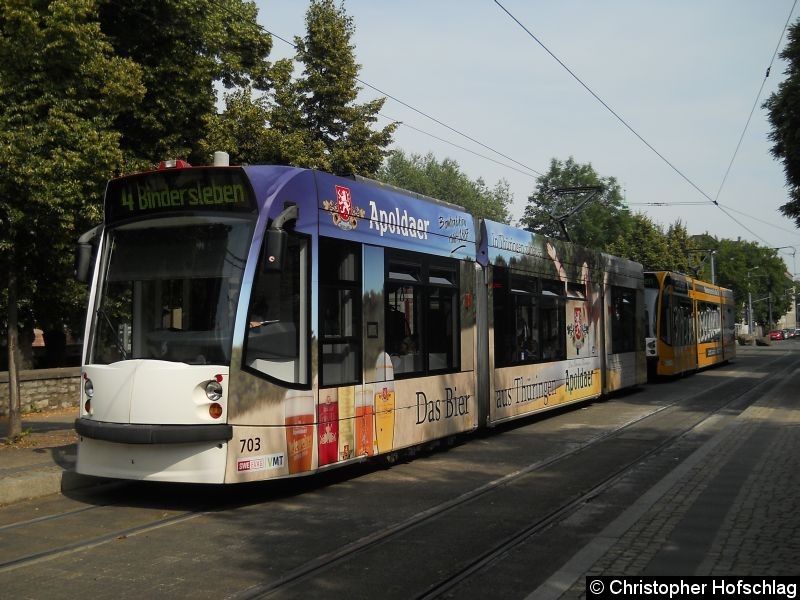Bild: TW 703+702 an der Haltestelle Brühler Garten.