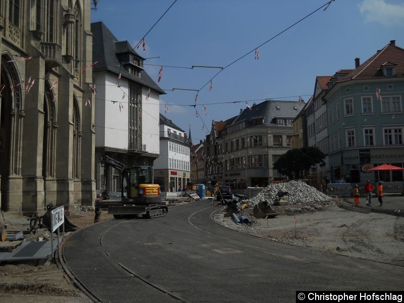 Auf Fischmarkt bzw. auf dem Rathausvorplatz sind die Bauarbeiten gut vorrangekommen. Bild: Auf Fischmarkt bzw. auf dem Rathausvorplatz sind die Bauarbeiten gut vorrangekommen.