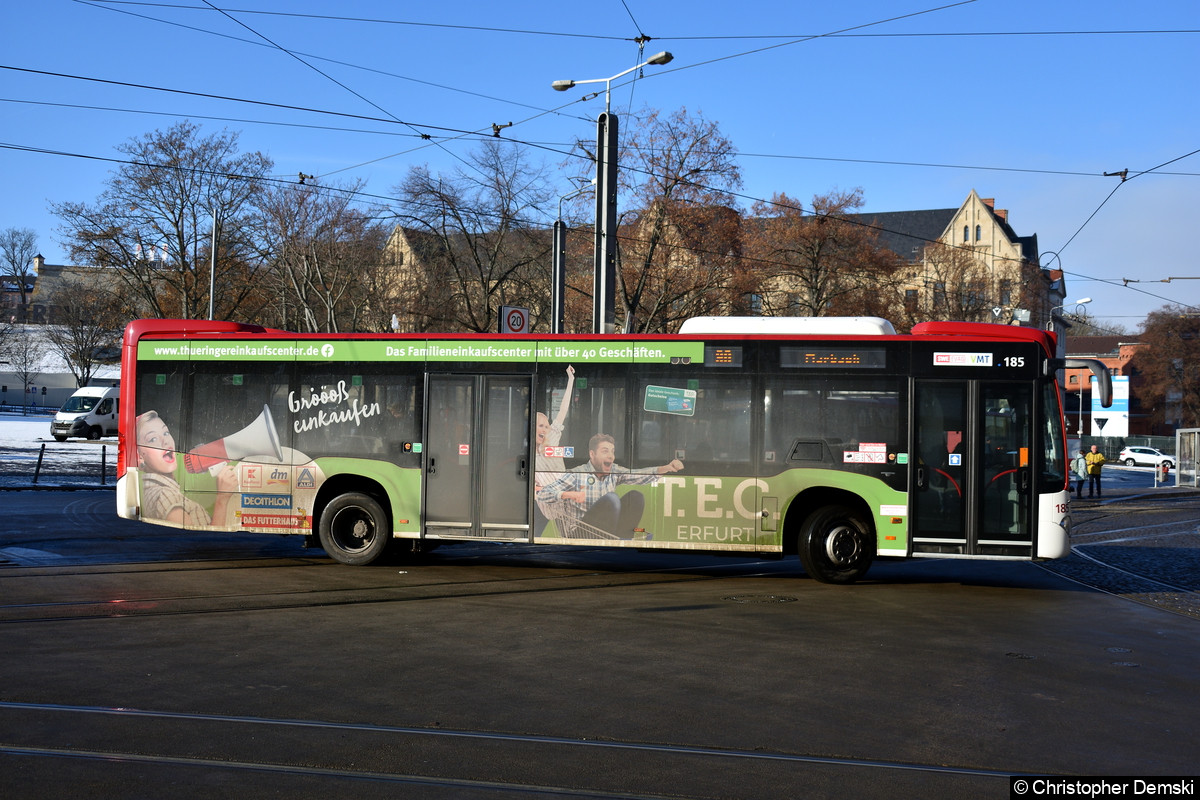 Wagen 185 als Linie 90 am Domplatz.