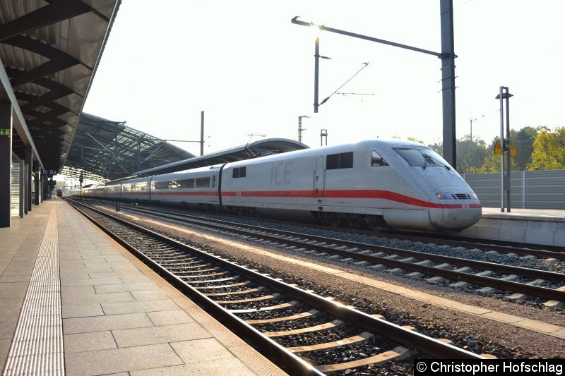 Bild: ICE 401 586-3 in Erfurt Hauptbahnhof.