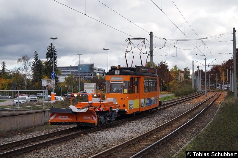 Bild: Hier seht ihr Wagen 105 mit dem Schneepflug vor der Haltestelle Damaschkeweg stadteinwärts