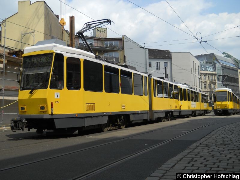 7090+7012 in der Großen Präsidentenstraße.