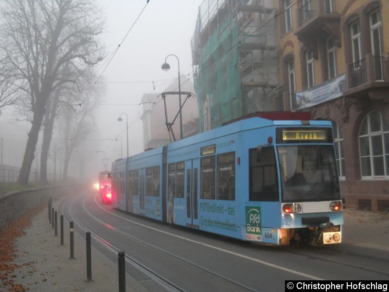 TW 604 auf der Linie 6 in der Andreasstraße kurz vor der Haltstelle Webergassse/Andreaskriche. Bild: TW 604 auf der Linie 6 in der Andreasstraße kurz vor der Haltstelle Webergassse/Andreaskriche.