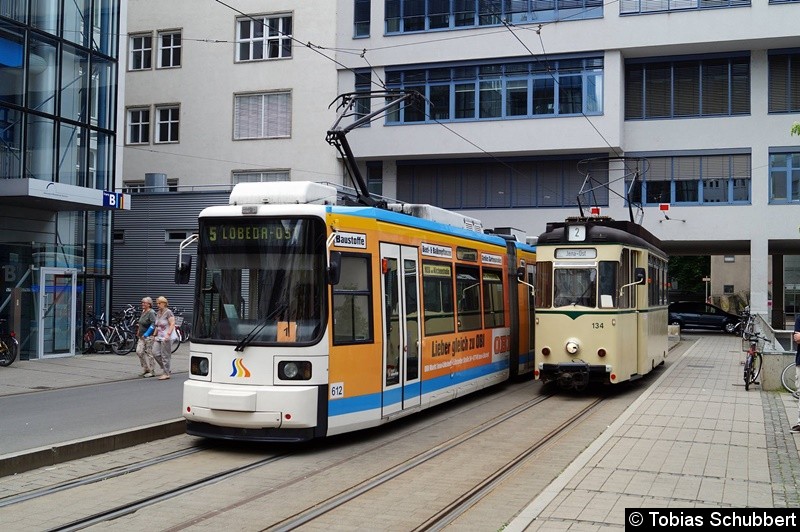 Bild: Tw 134 am Ernst-Abbe-Platz.