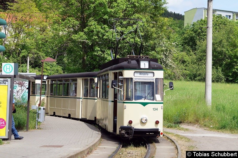Bild: Tw 134+189+187 an der Haltestelle Zwätzen, Schleife.