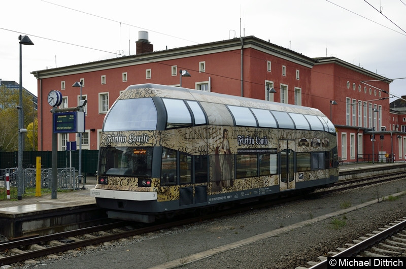 670 003 in Dessau Hauptbahnhof.