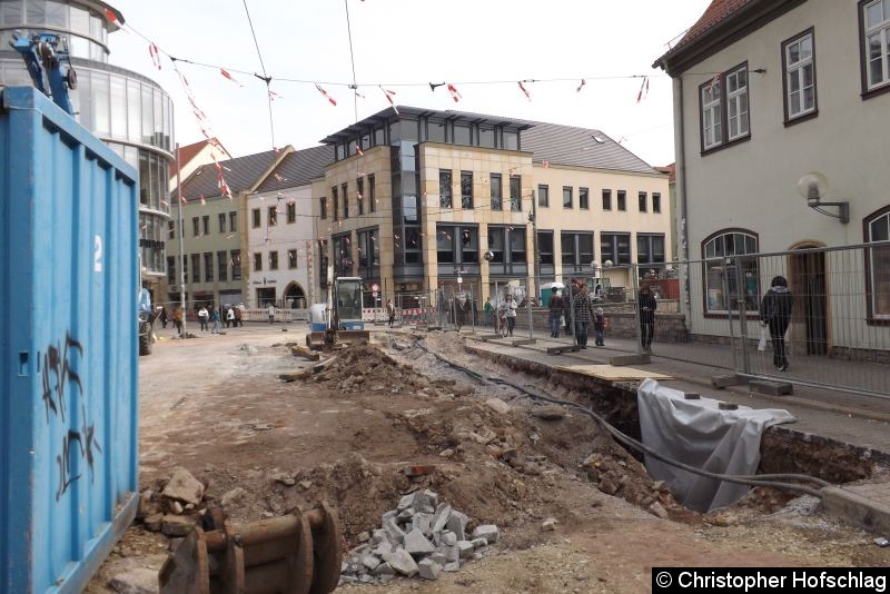 Die Bauarbeiten auf der Schlösserbrücke gehen langsam voran. Bild: Die Bauarbeiten auf der Schlösserbrücke gehen langsam voran.