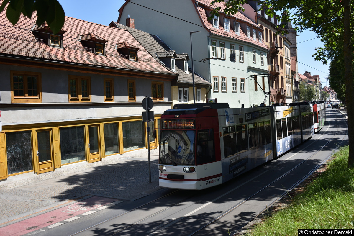 TW 609+608 als Linie 3 an der Haltestelle Webergasse/Andreaskirche.