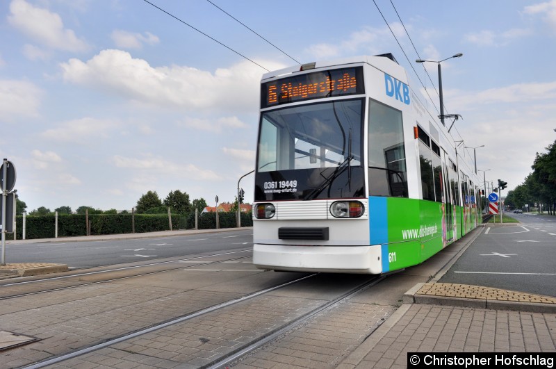 Bild: TW 611 beim verlassen der Haltestelle Riethstraße.