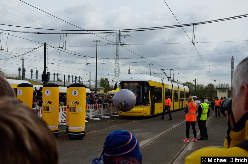 Bild: Der Ball fliegt und dann kam der Wind ...
