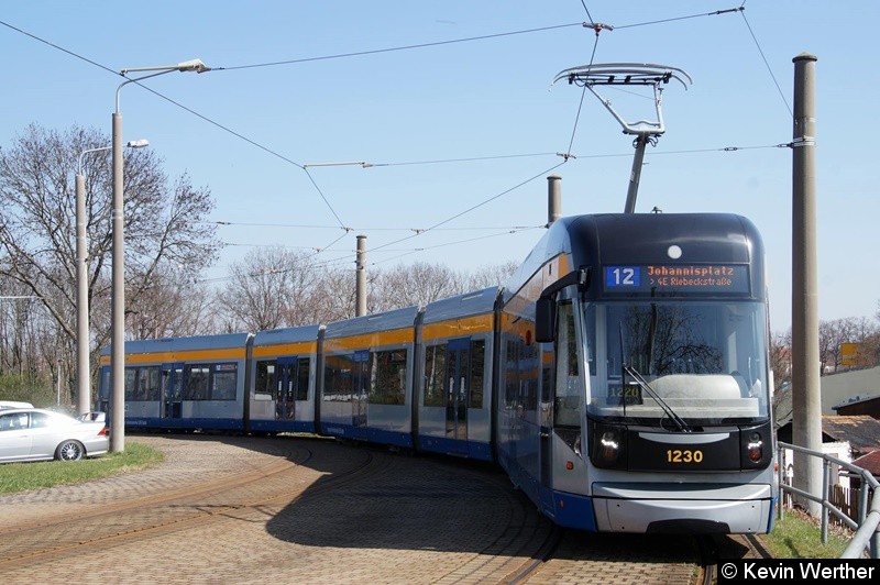 Bild: TW 1230 als Linie 12 Johannisplatz/ 4E Riebeckstraße, Wendeschleife Gohlis-Nord