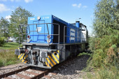 275 584